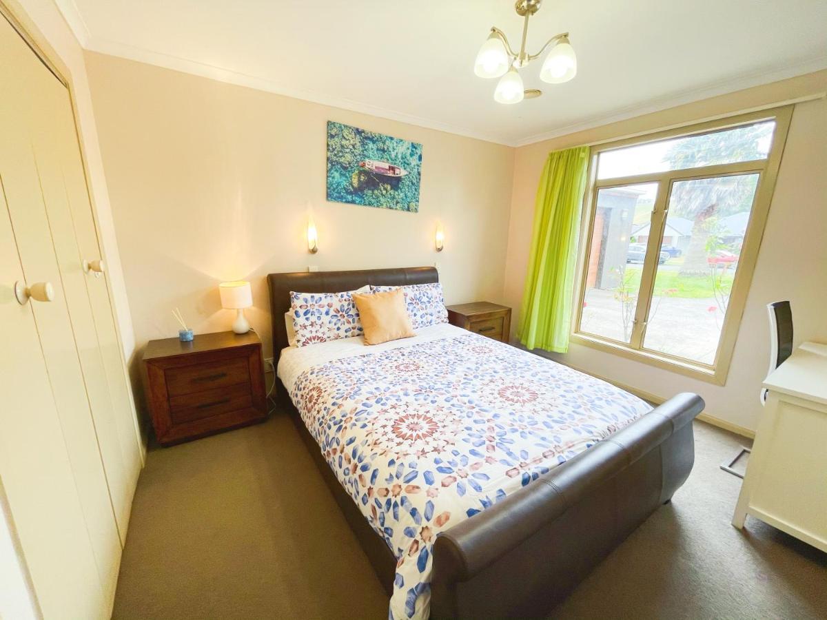 Private And Perfect For Families, Rotorua Escape Villa Luaran gambar